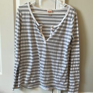 Long sleeve tee